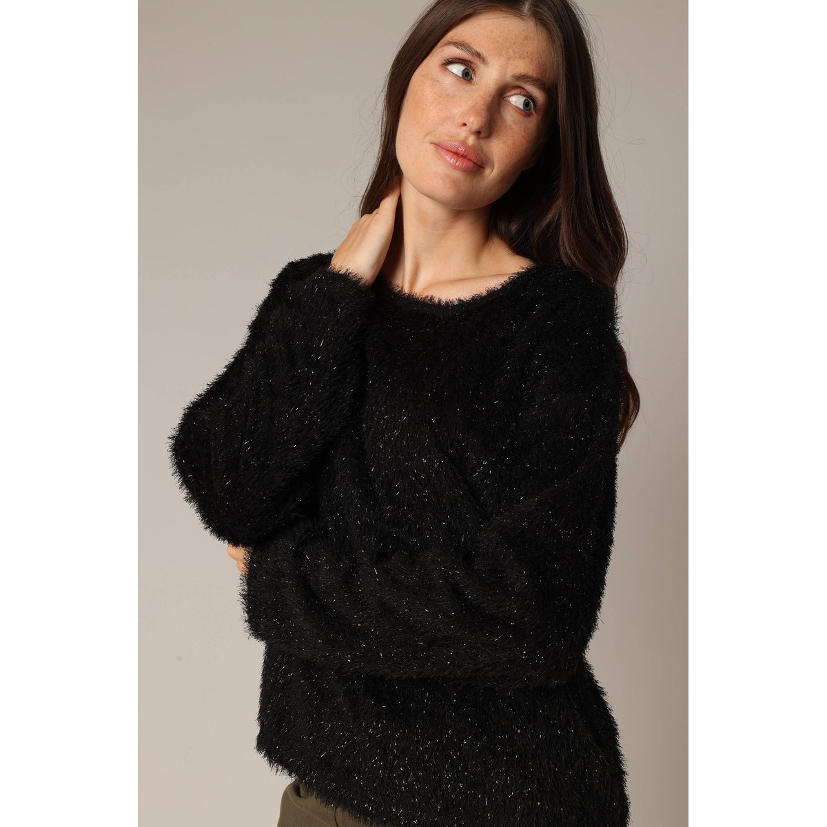 Pull moelleux à col rond, manches longues et coupe ample AMBERLYN black, DEELUXE