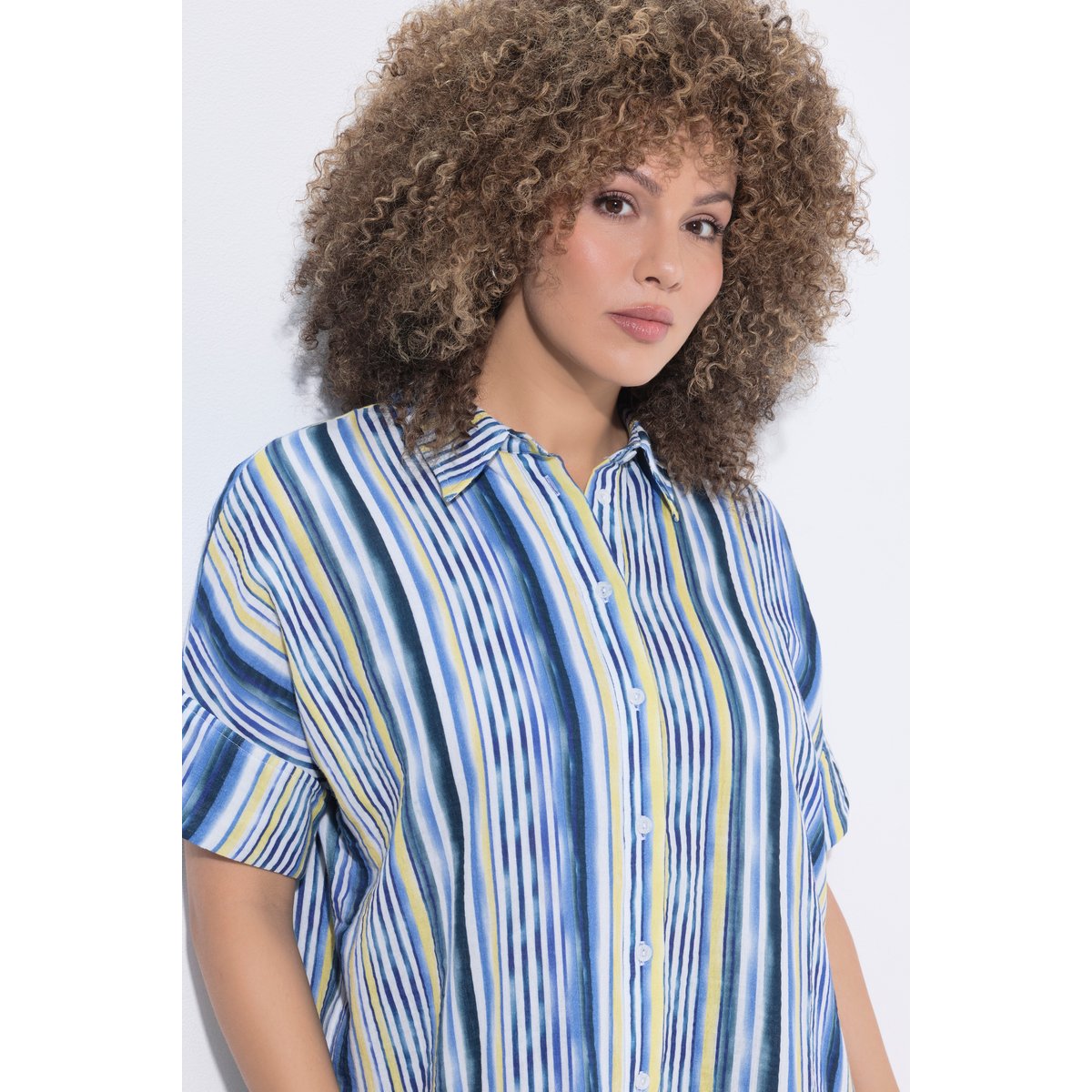 Chemisier oversize en mousseline rayée bleu, ULLA POPKEN