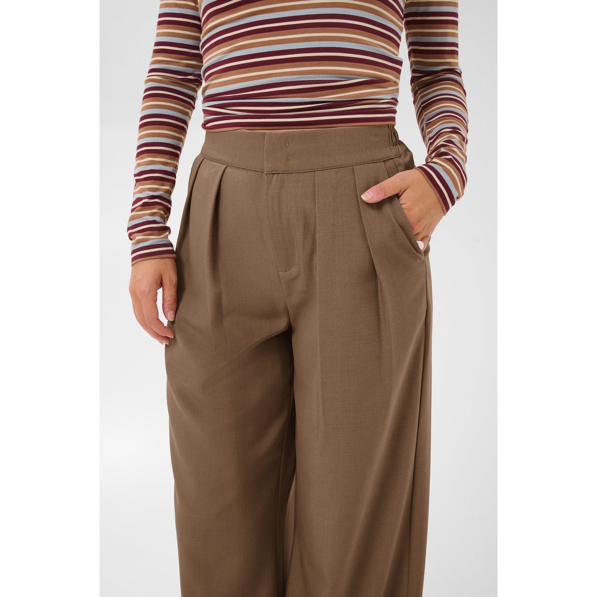 Pantalon casual marron caribou, KAFFE