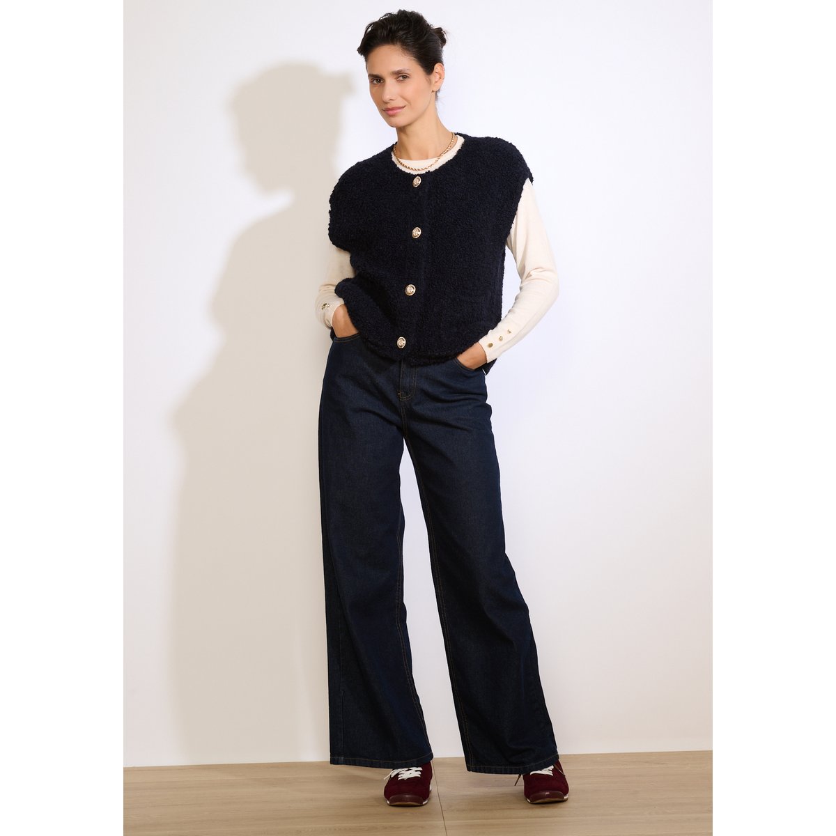 Gilet sans manches bouclé bleu marine, LOLALIZA