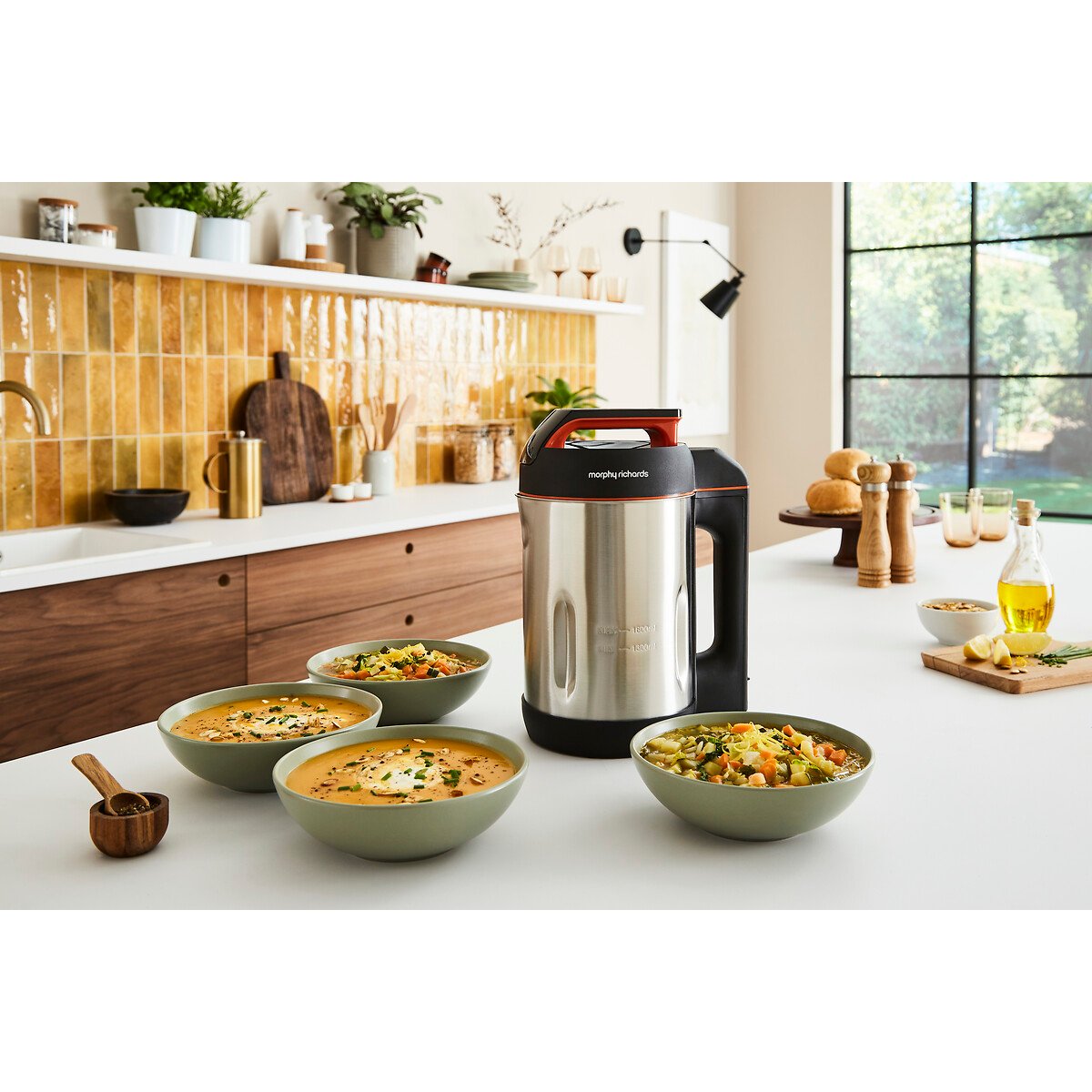 1.6L Large Soup Maker - 501022 black/red, MORPHY RICHARDS