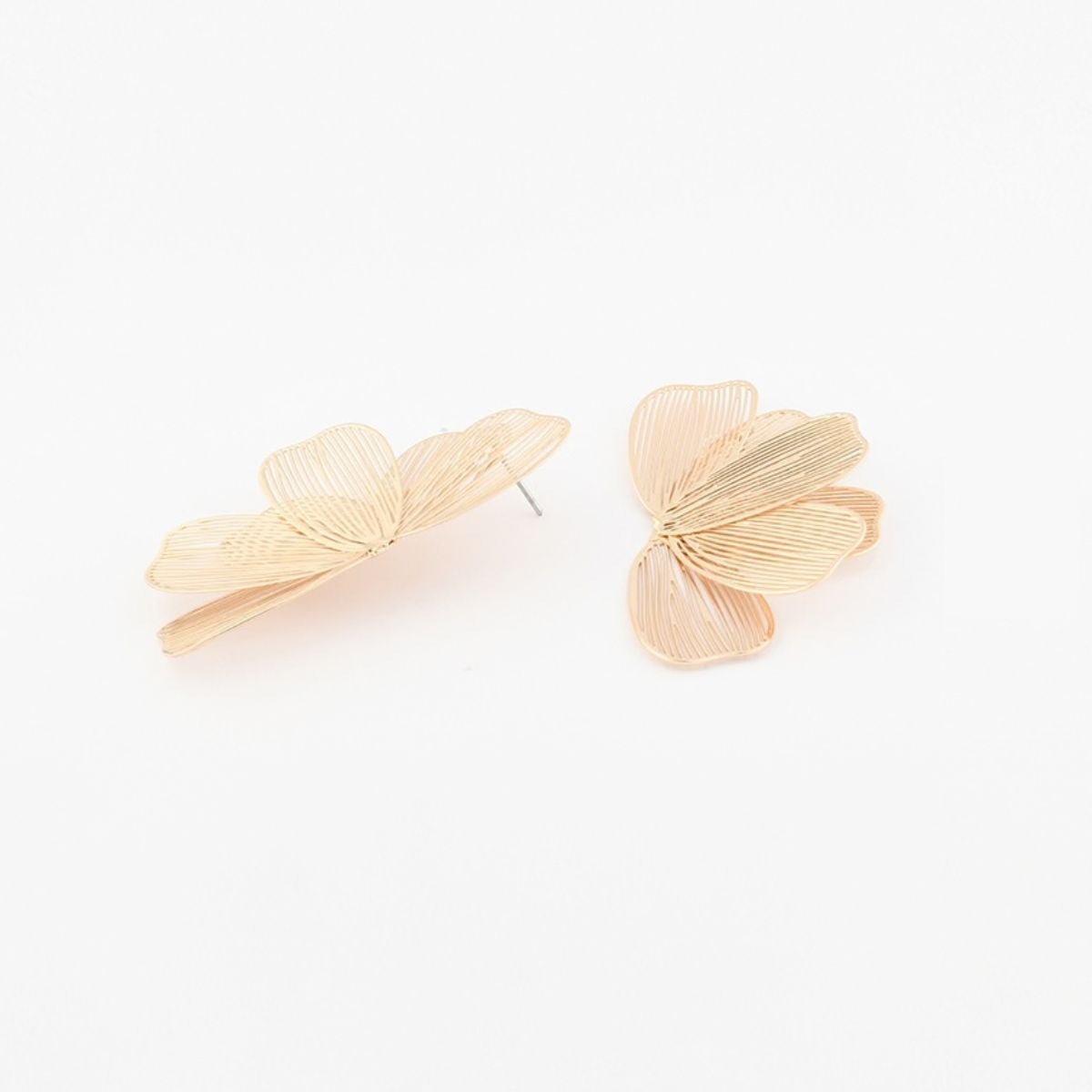 Boucles d'oreilles pétales dorés en filigrane doré, BALABOOSTE