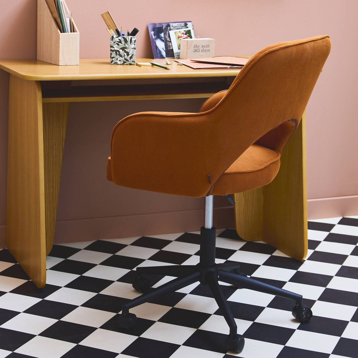 Chaise de bureau à roulettes velours côtelé JIM camel, SWEEEK