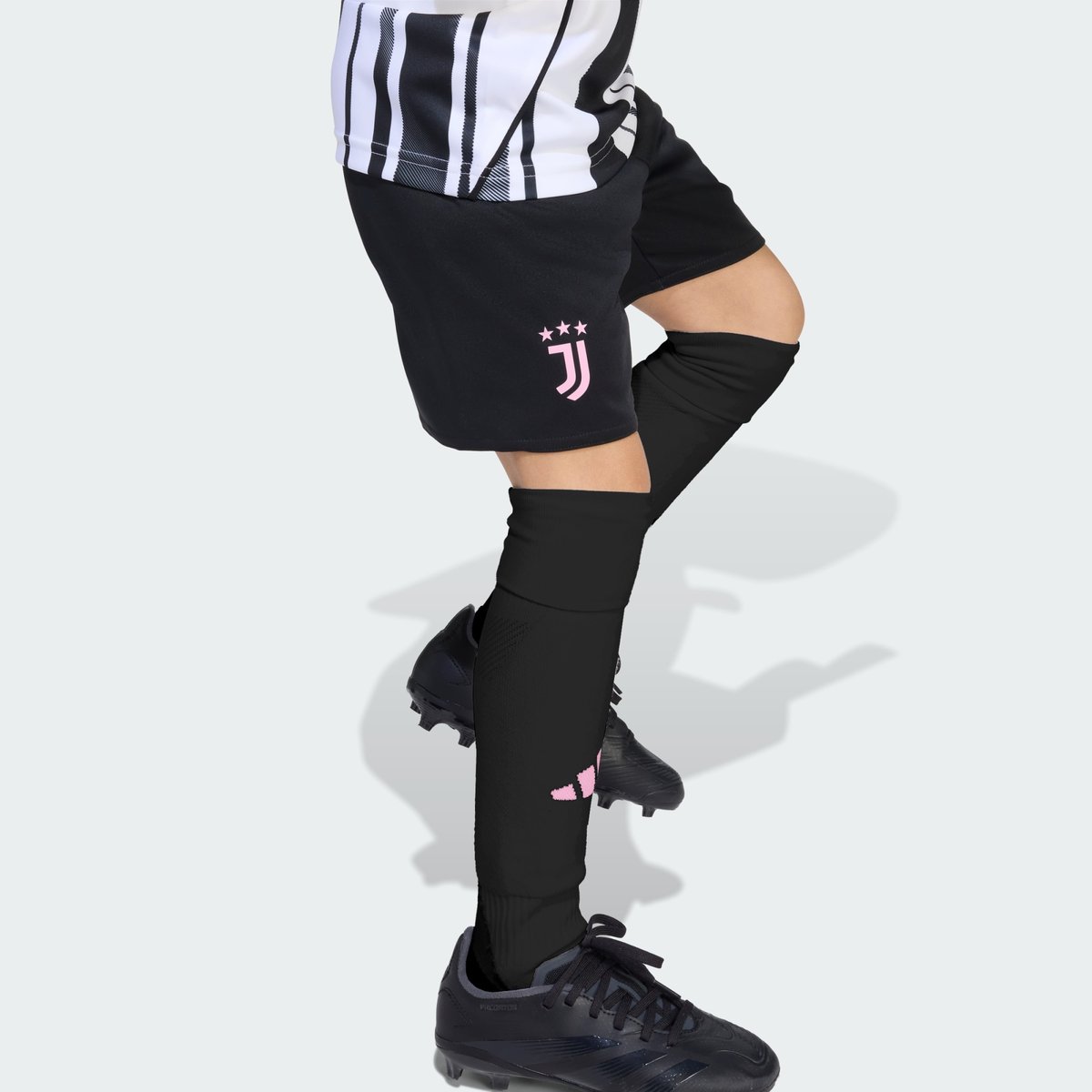 Mini Kit Domicile Juventus 25/26 Enfants Mini Kit Domicile Juventus 25/26 Enfants white / black, adidas Performance