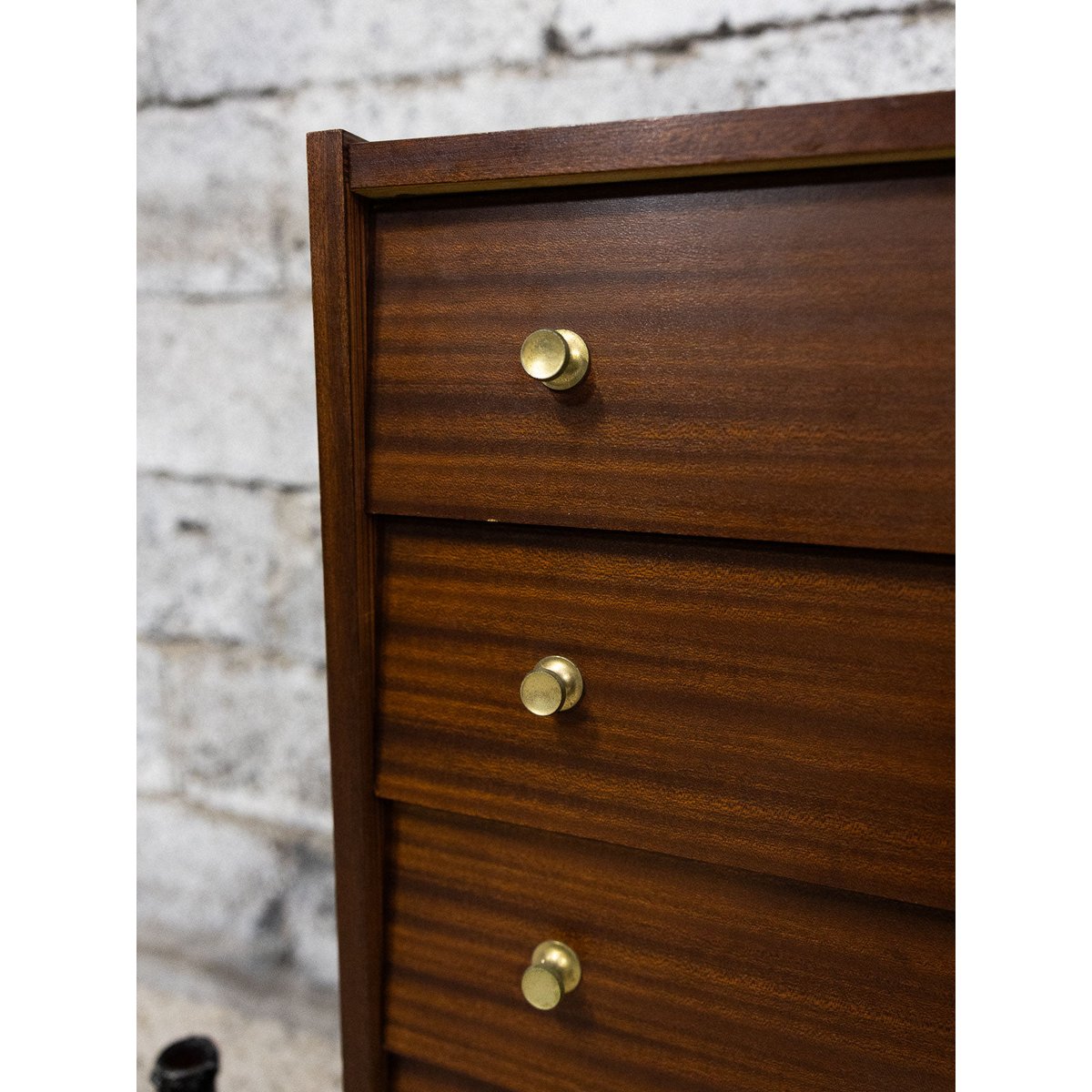 Commode contemporaine en bois Olga N°1048 - Bon état bois foncé, DEBONGOUT