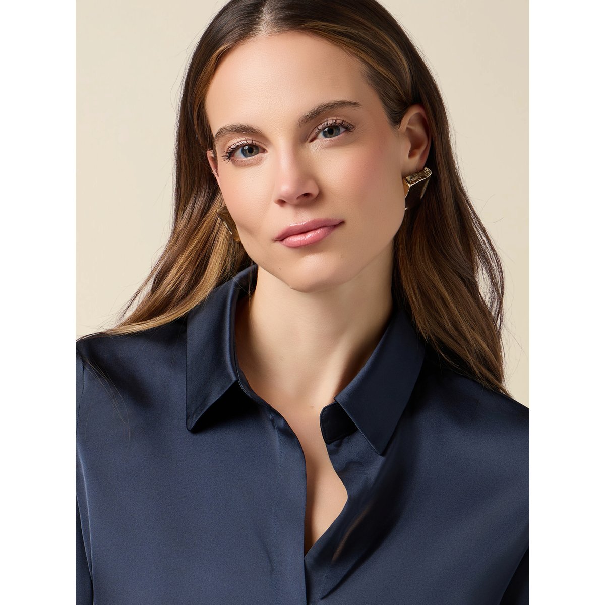 Chemise bleu, OLTRE