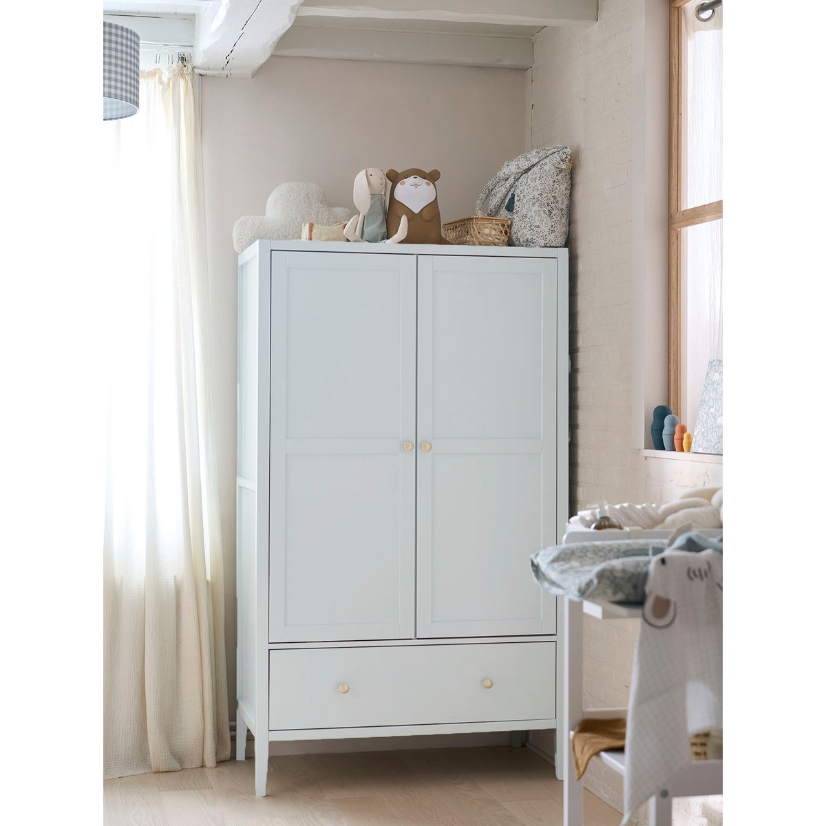 Armoire 2 portes LIGNE PARISIENNE vert de gris, VERTBAUDET