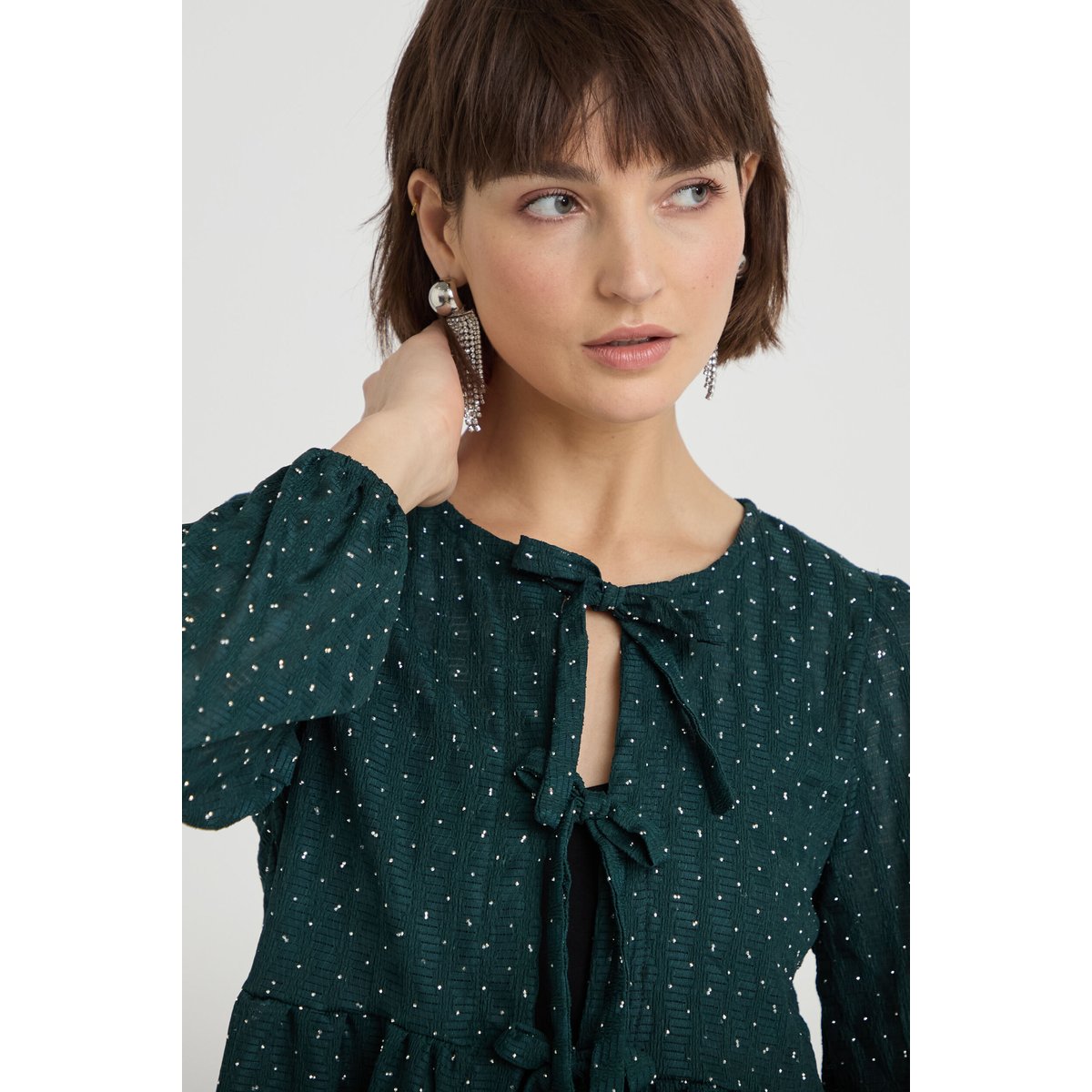 Blouse nouée strass vert foncé, CACHE CACHE