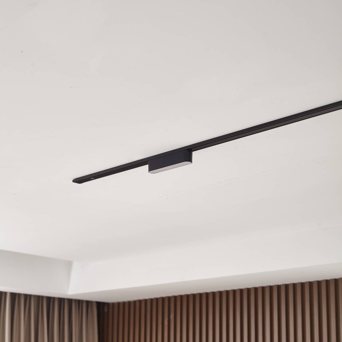 moderneLED, Lumaro 48V noir, LINDBY