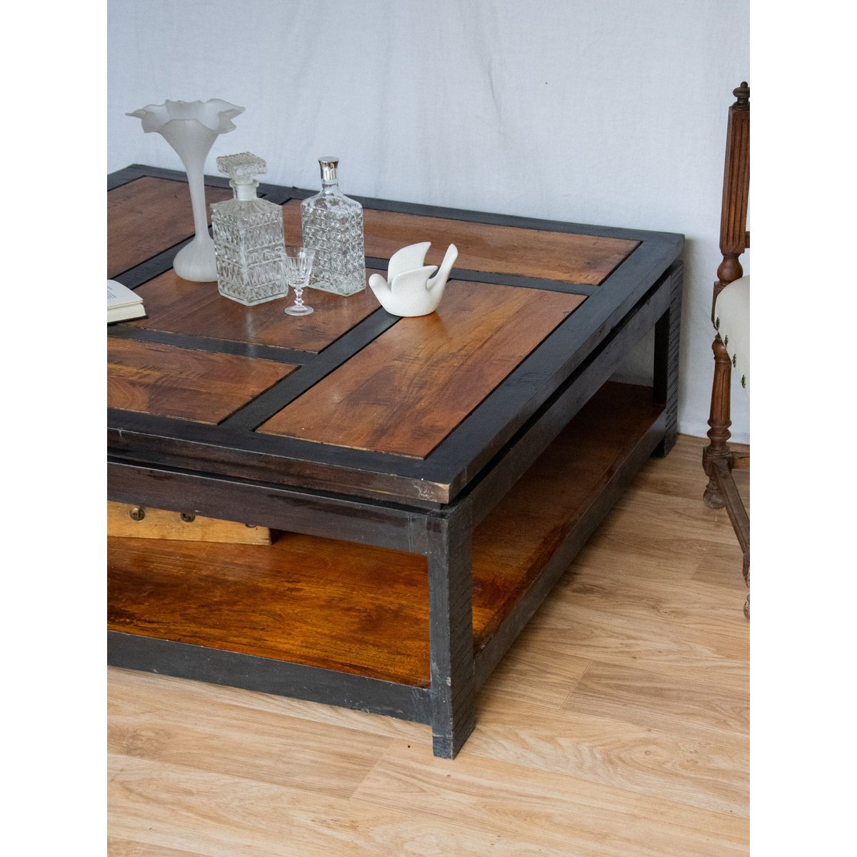 Table basse carrée en bois Donna N°649 - Bon état bois clair, DEBONGOUT