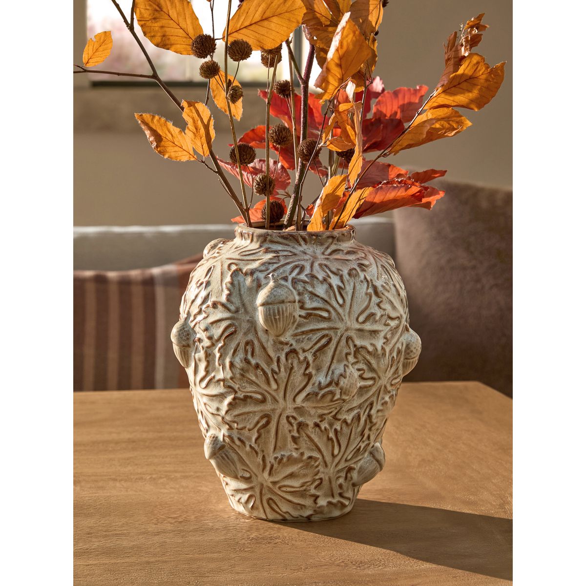 Vase en céramique orné de glands d’automne naturel, NEXT