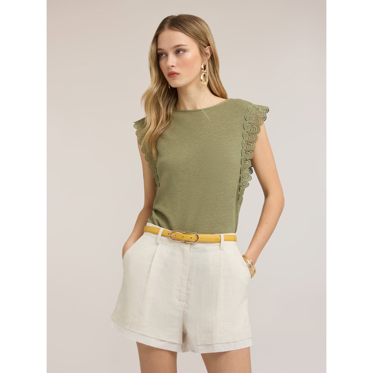 T-shirt avec inserts en dentelle verde militare, MOTIVI
