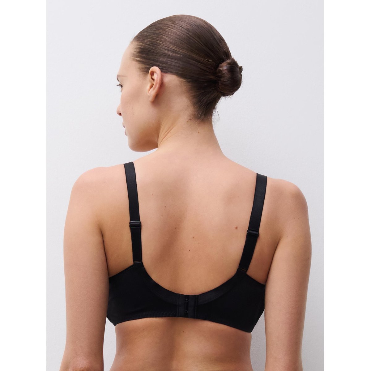 Soutien-gorge emboîtant EVERY CURVE noir, CHANTELLE