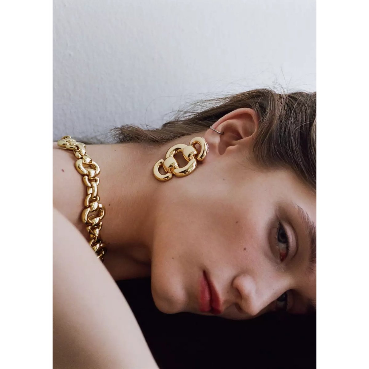 Boucles d’oreilles pendantes relief or, MANGO