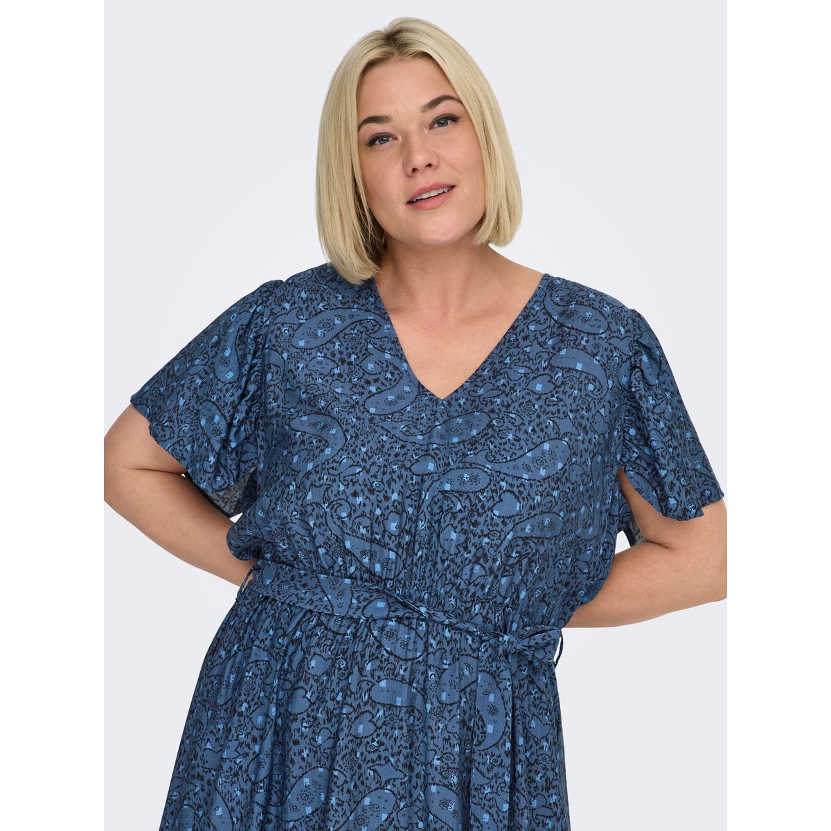 Robe ensign blue, ONLY CARMAKOMA