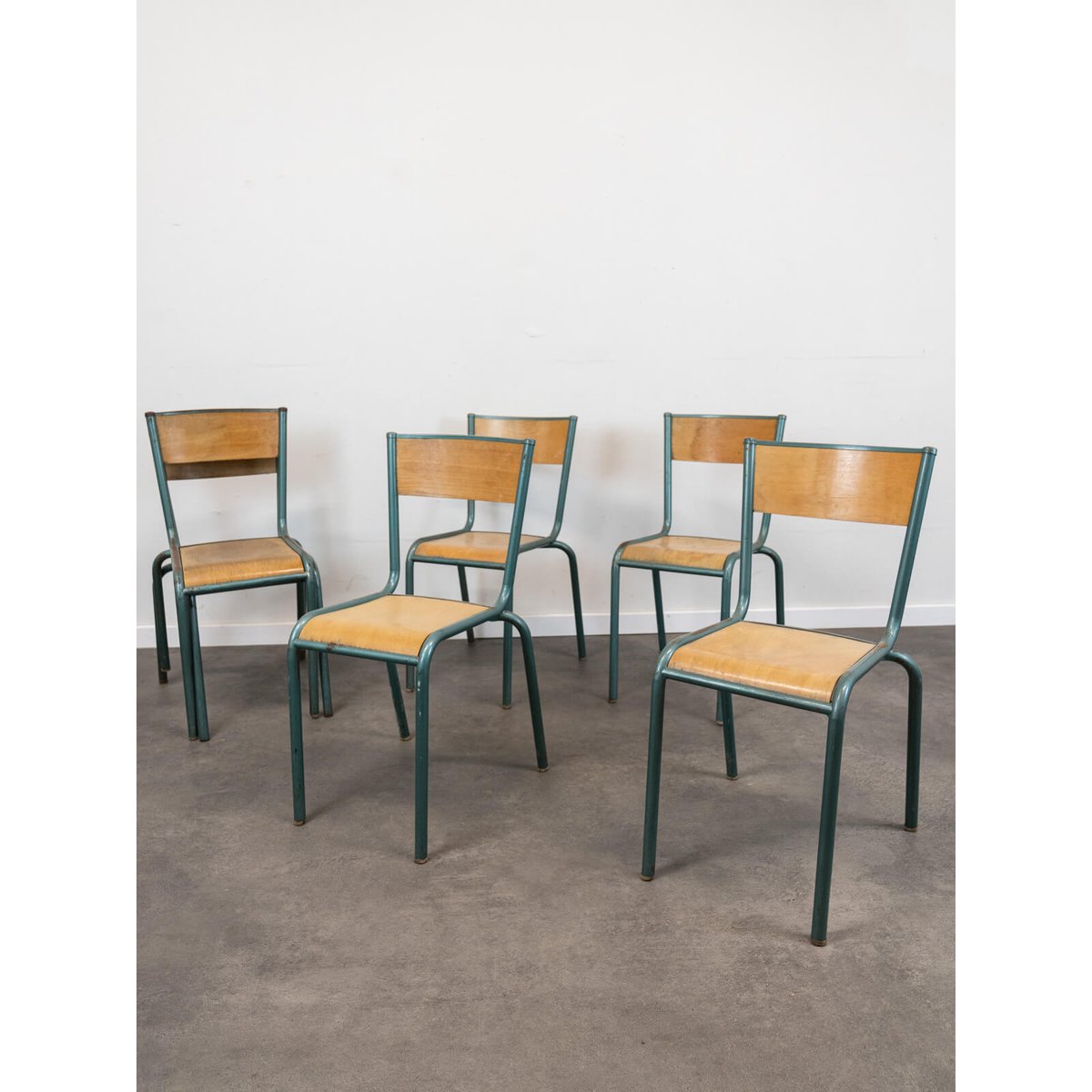 Lot de 6 chaises d'école Claude N°1366 - Bon état bois clair, DEBONGOUT