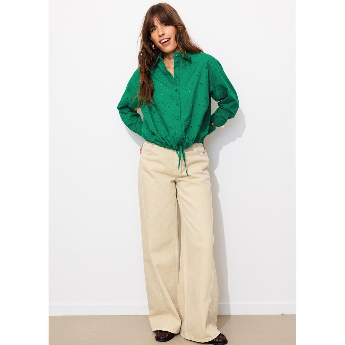 Chemise en broderie anglaise vert, PROMOD