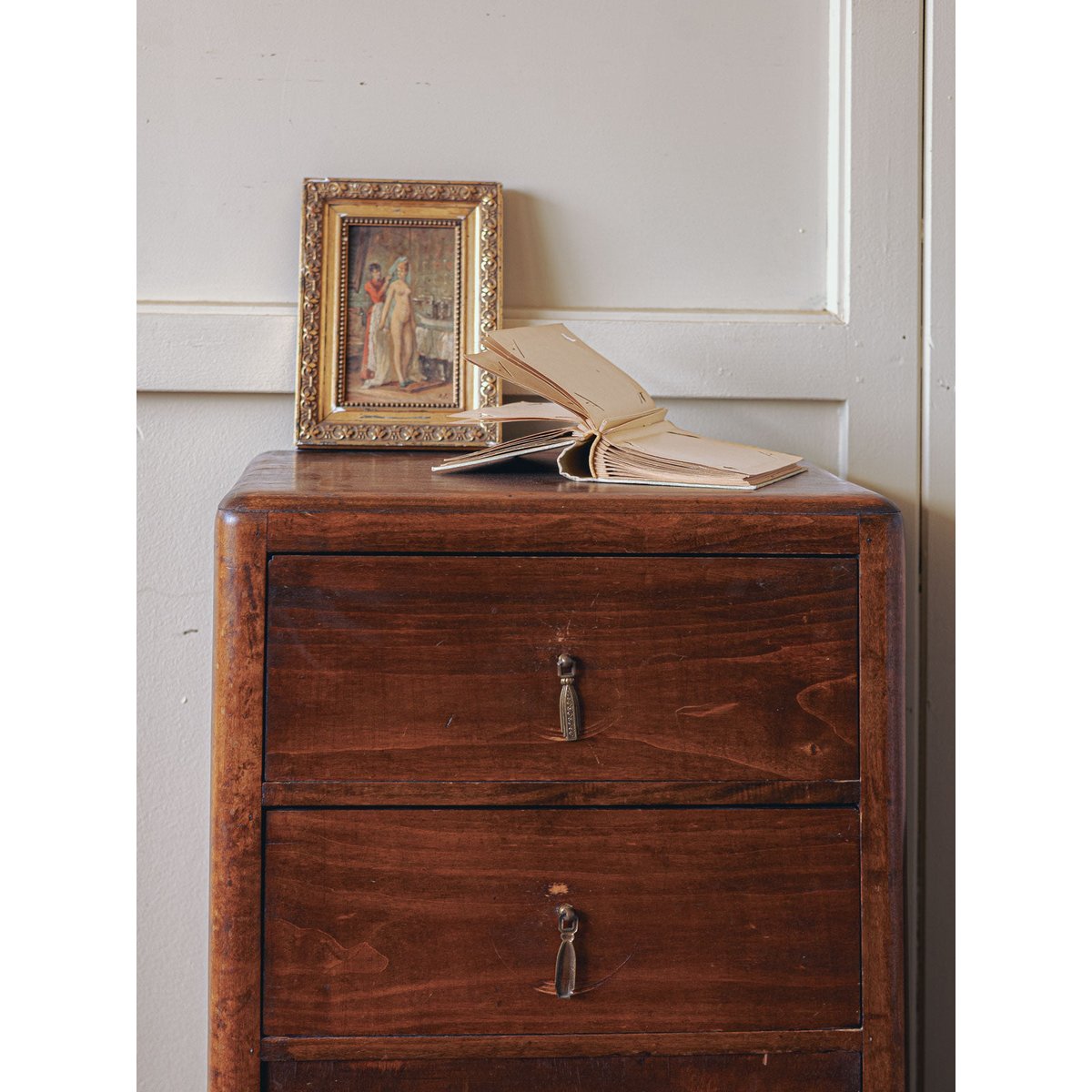 Buffet des années 40 Gilbert N°1672 - Bon état bois foncé, DEBONGOUT