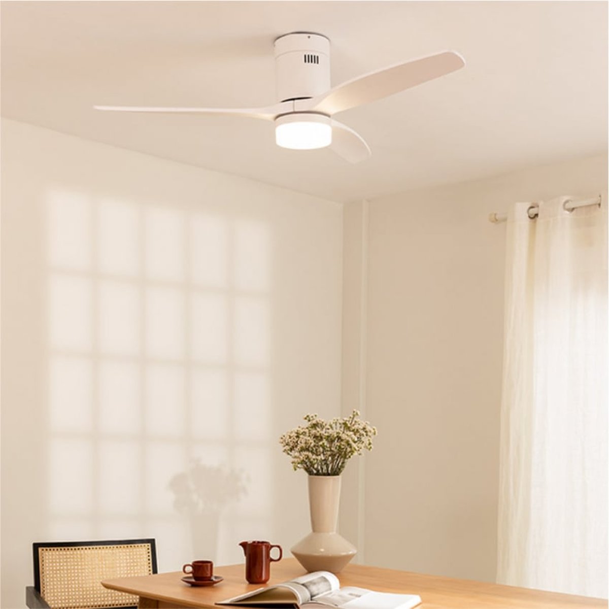 Ventilateur de plafond avec pales techniques en ABS avec lumière et télécommande WIND CALM blanc/blanc, CREATE