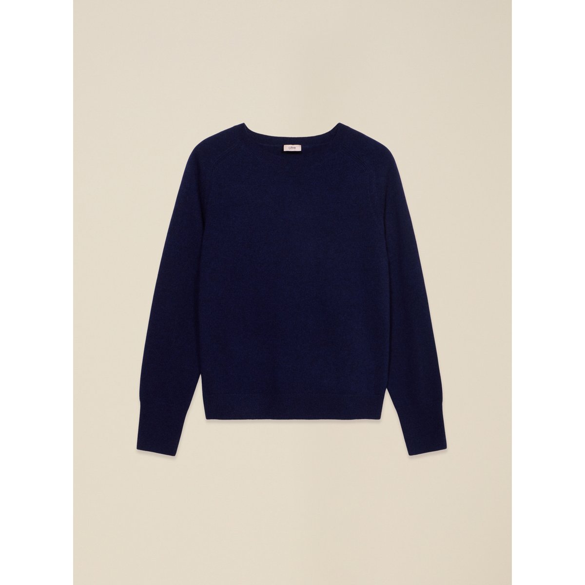 Pull ras du cou bleu, OLTRE
