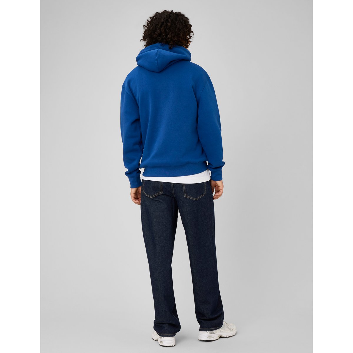 Sweat borderie poitrine bleu foncé, BZB