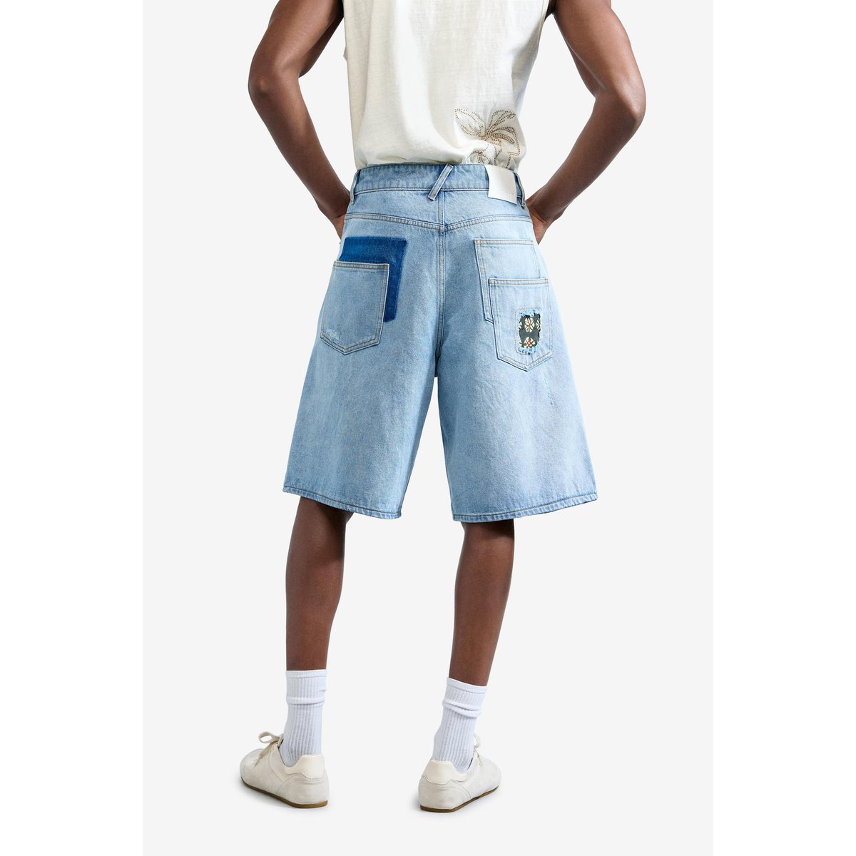 Bermuda en jean à patchs bleu clair, DESIGUAL