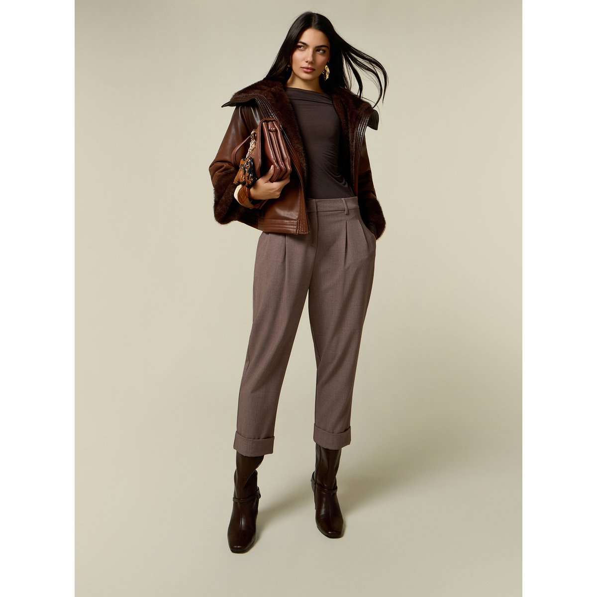 Pantalon court à pinces gris, OLTRE