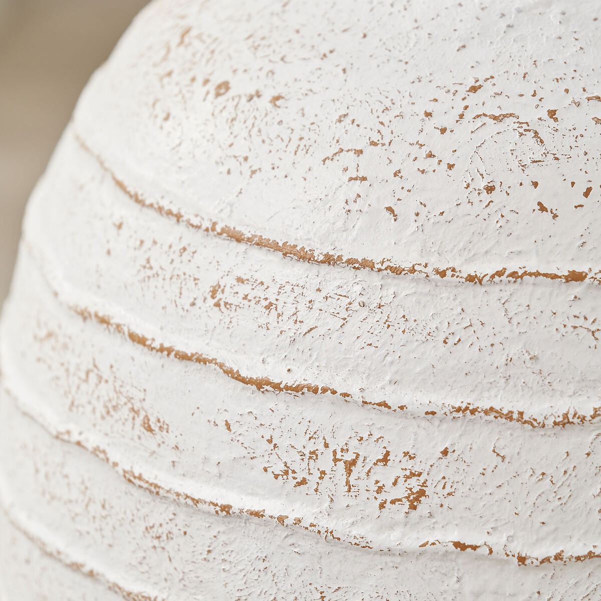 49cm White Wash Fibrestone Decorative Ribbed Vase white, ÉDITÉ