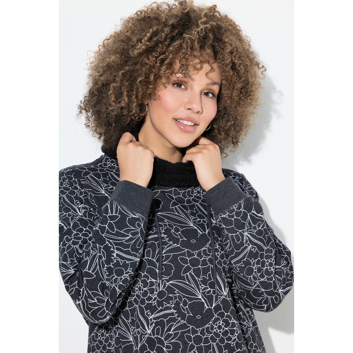 Sweat-shirt imprimé noir, ULLA POPKEN