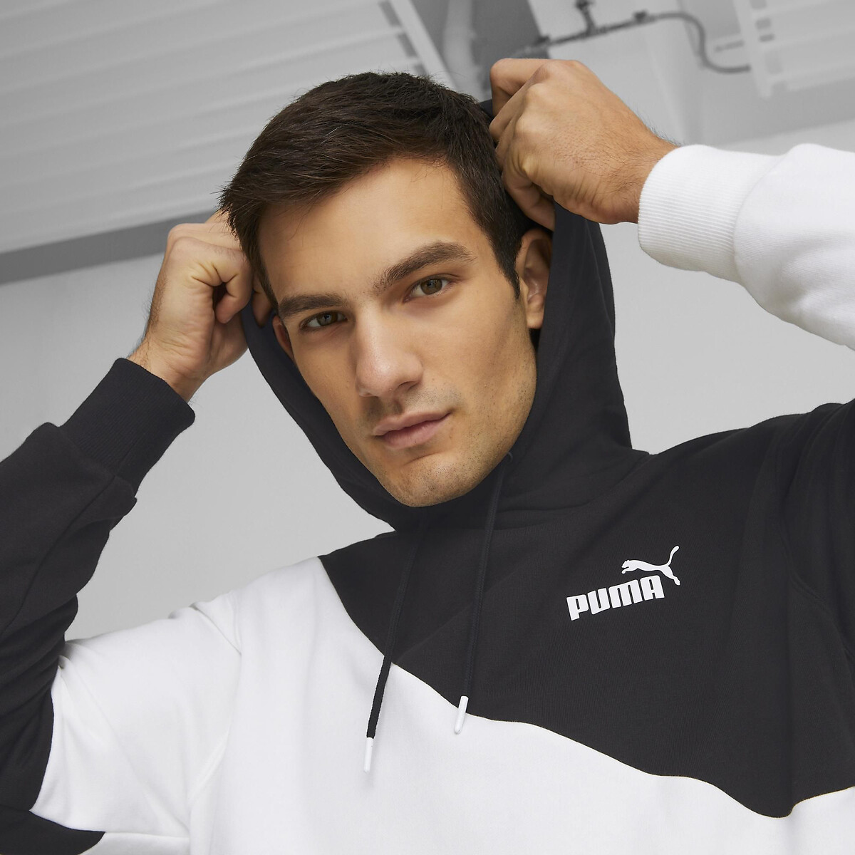 Sweat à capuche Power noir/blanc, PUMA