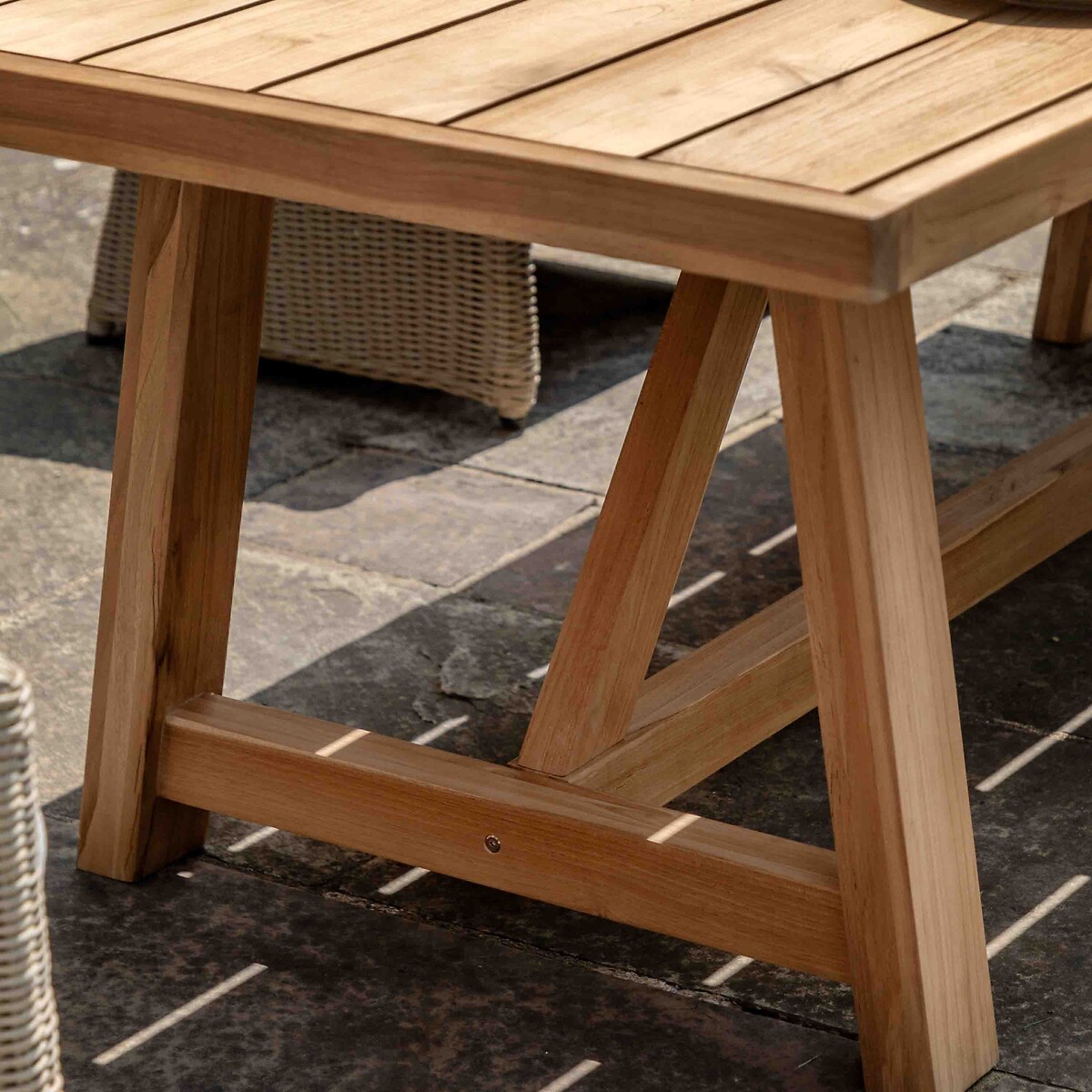 Carrington Teak Garden Dining Table (Seats 8) teak, ÉDITÉ