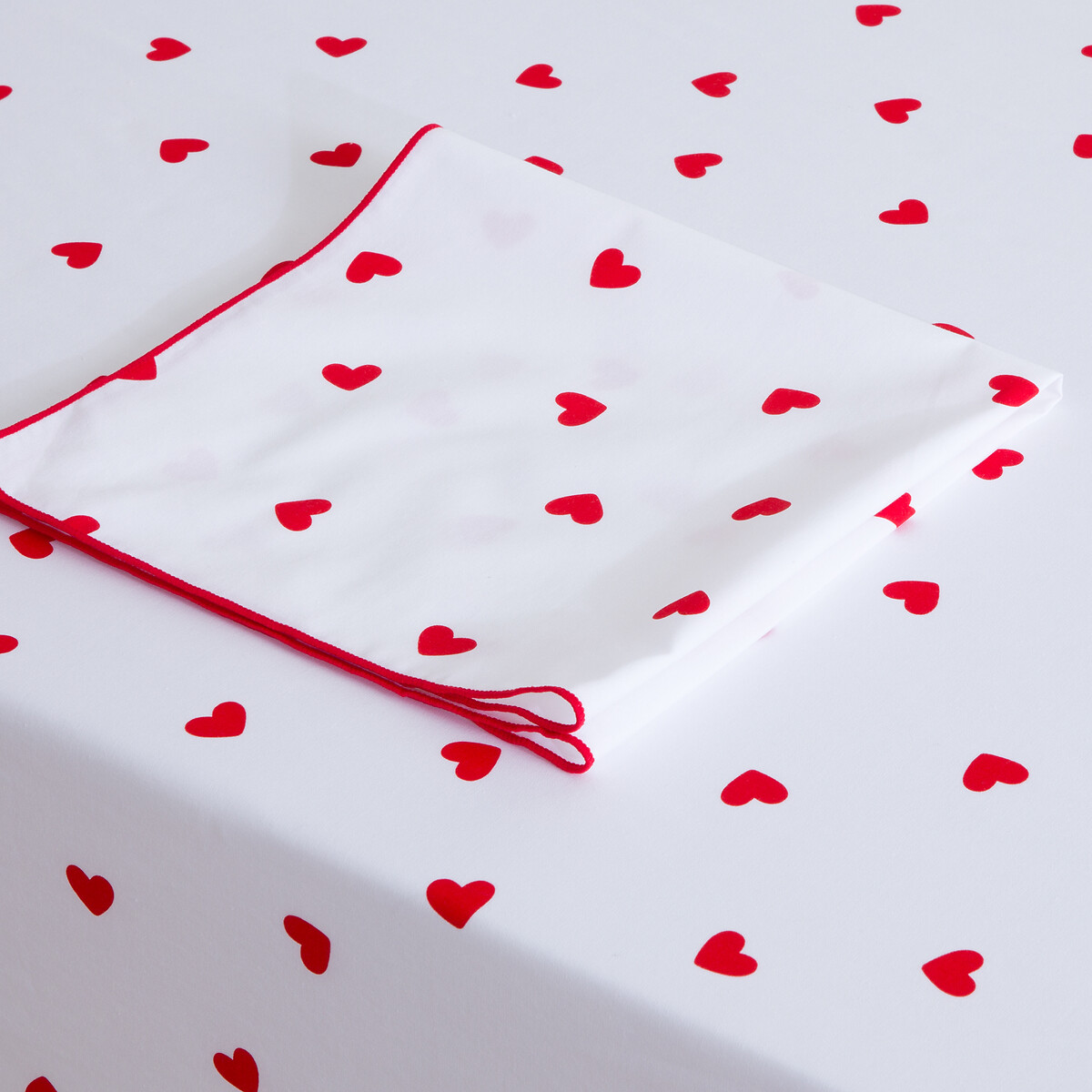 Nappe en coton, imprimé cœurs, SCACCO imprimé coeurs, LA REDOUTE INTERIEURS