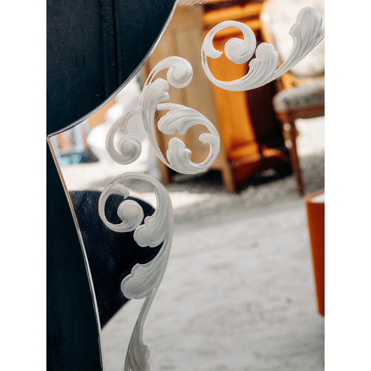Long miroir aux motifs floraux style Art Déco Georges N°1252 - Bon état miroir, DEBONGOUT