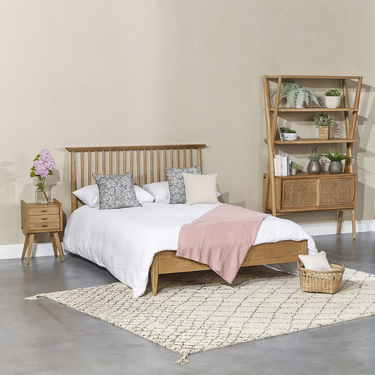 Lit 160x200 style vintage en hévéa EDWARD beige, ROBIN DES BOIS