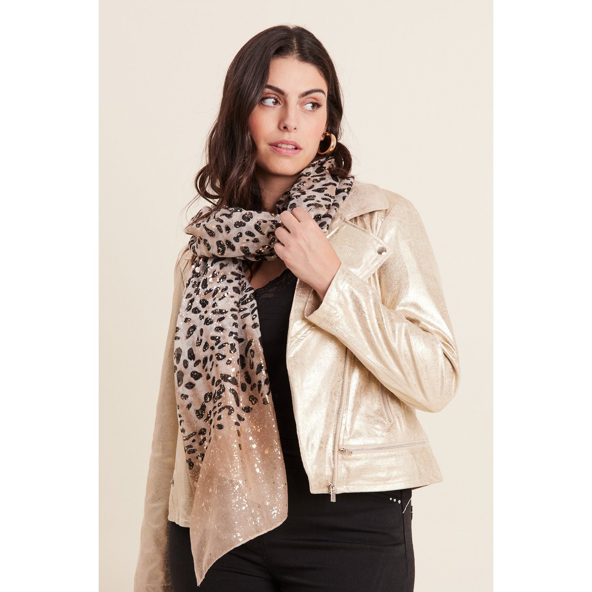 Foulard ecru, BREAL