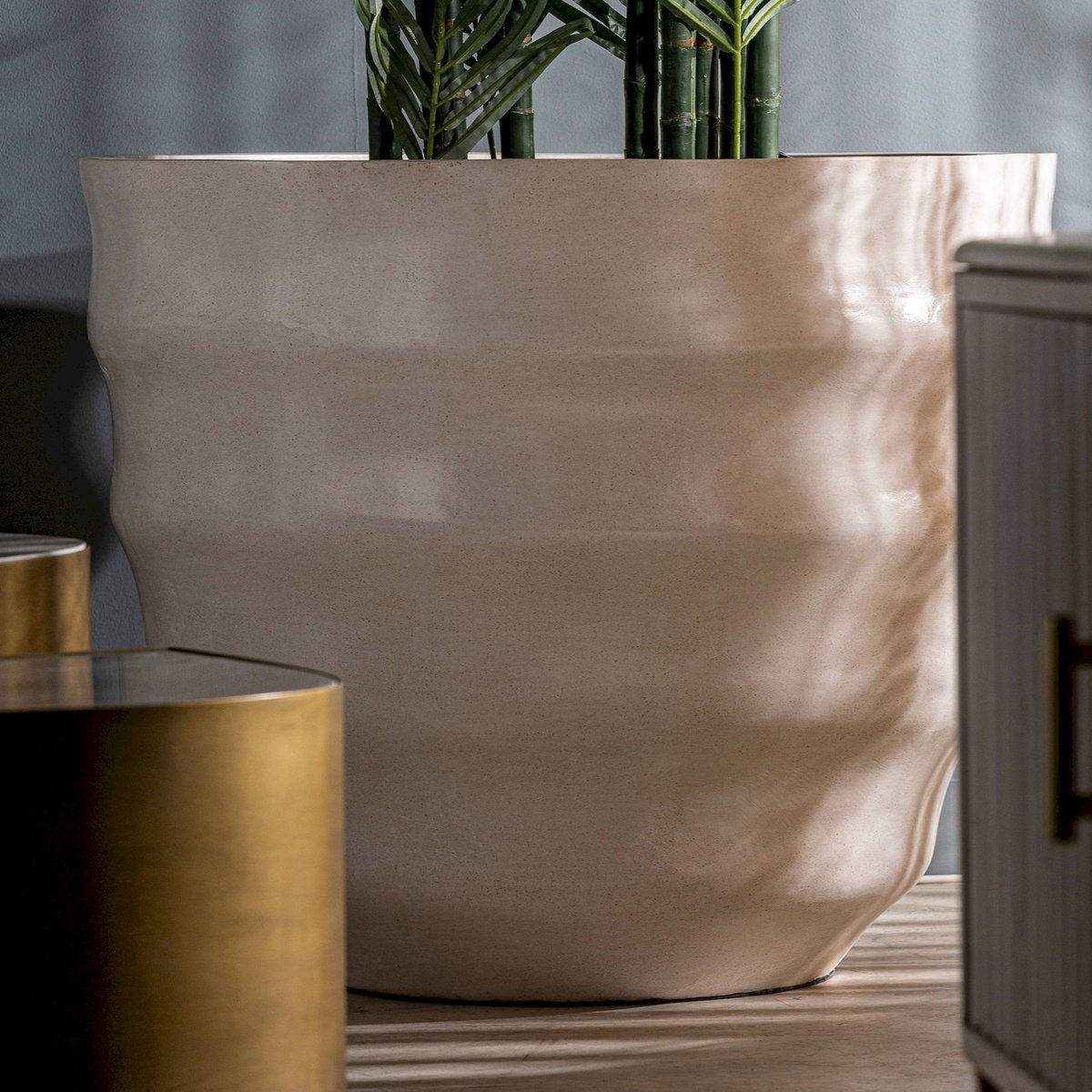 Vase amphore en terrazzo collection S.VASTO blanc moucheté, RECOLLECTION