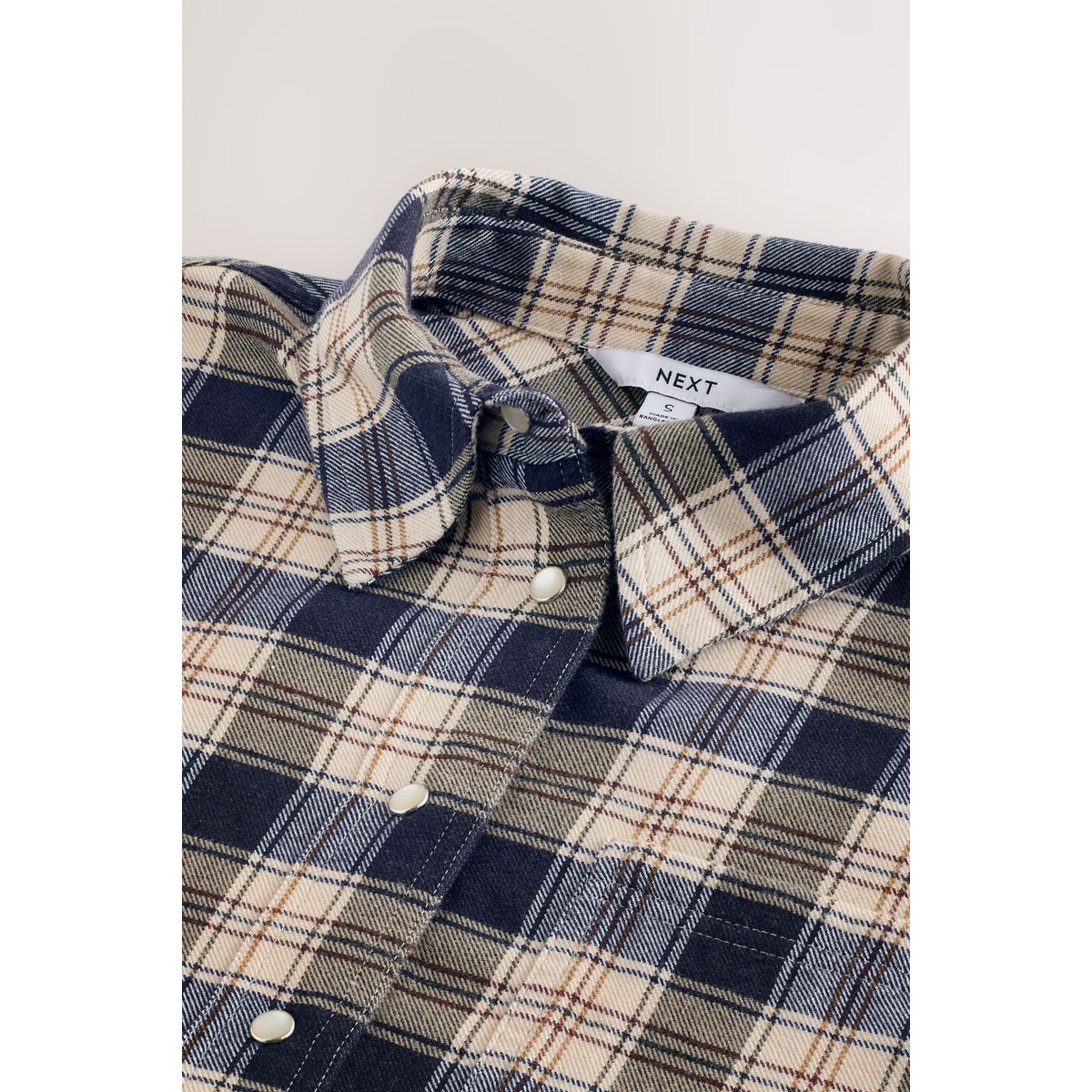 Chemise à manches longues neutre/bleu marine à carreaux, NEXT