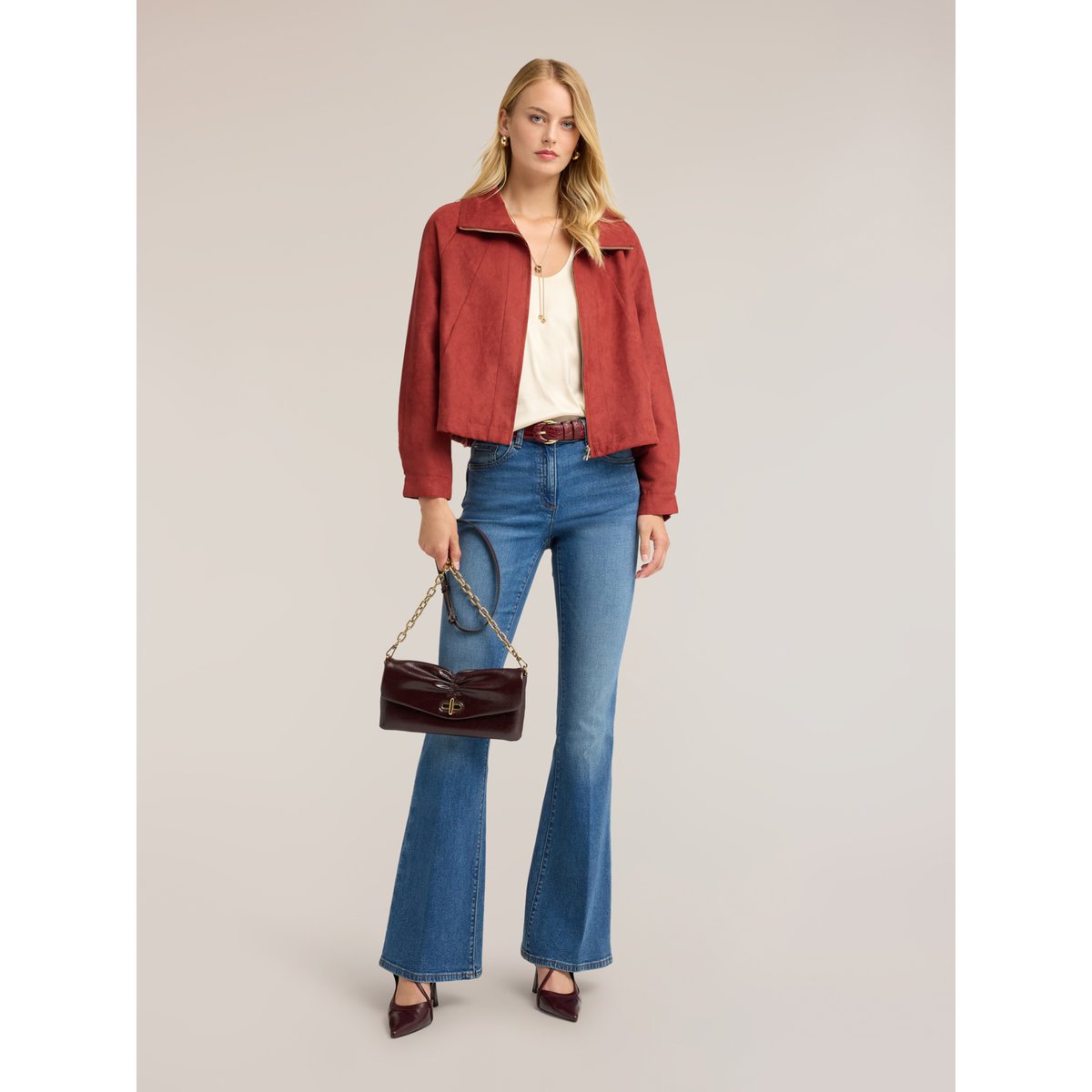 Blouson court avec col montant et zip rouge, MOTIVI