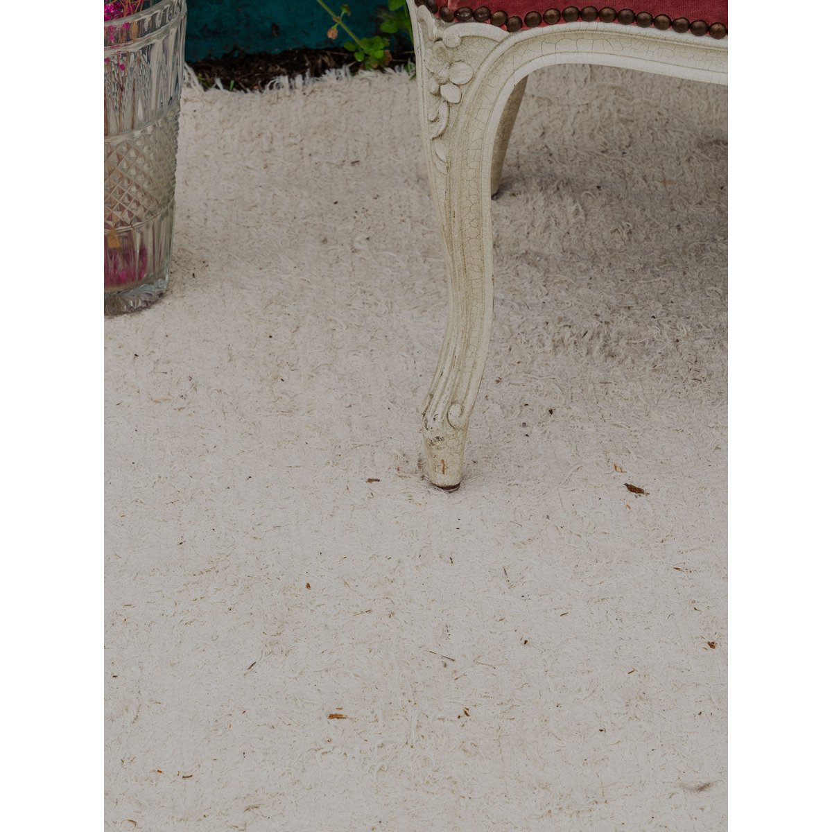 Paire de fauteuils en bois et velours rose Ernest N°987 - Bon état ecru, DEBONGOUT