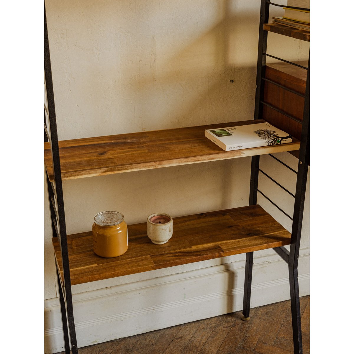 Bibliothèque modulable en bois et métal noir Madeleine N°751 - Bon état bois foncé, DEBONGOUT