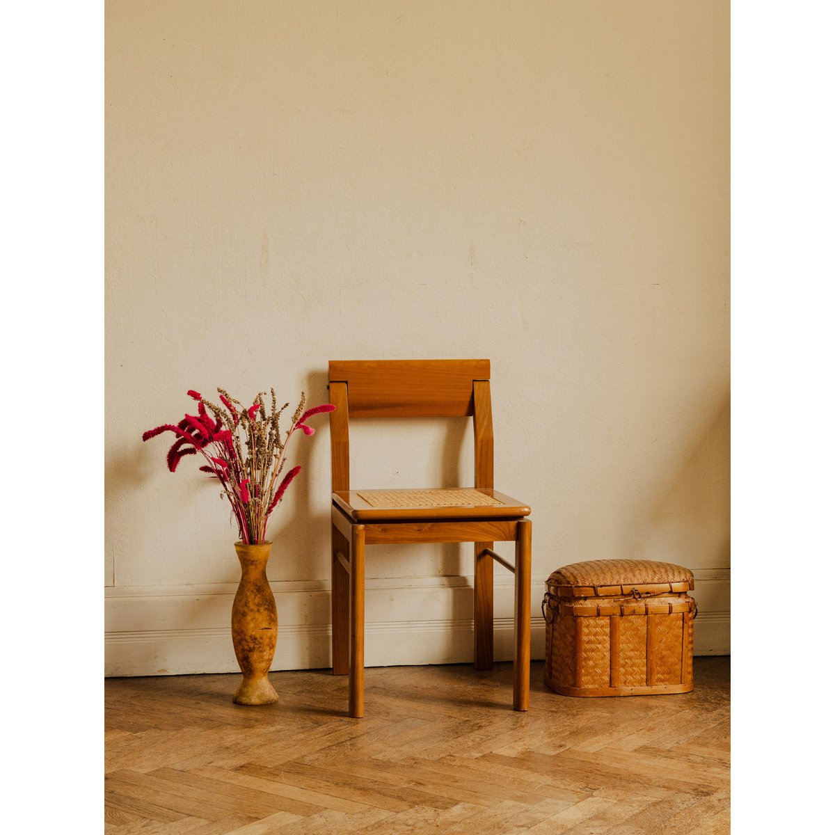 Chaise en bois et cannage Alma N°2086 - Bon état bois foncé, DEBONGOUT