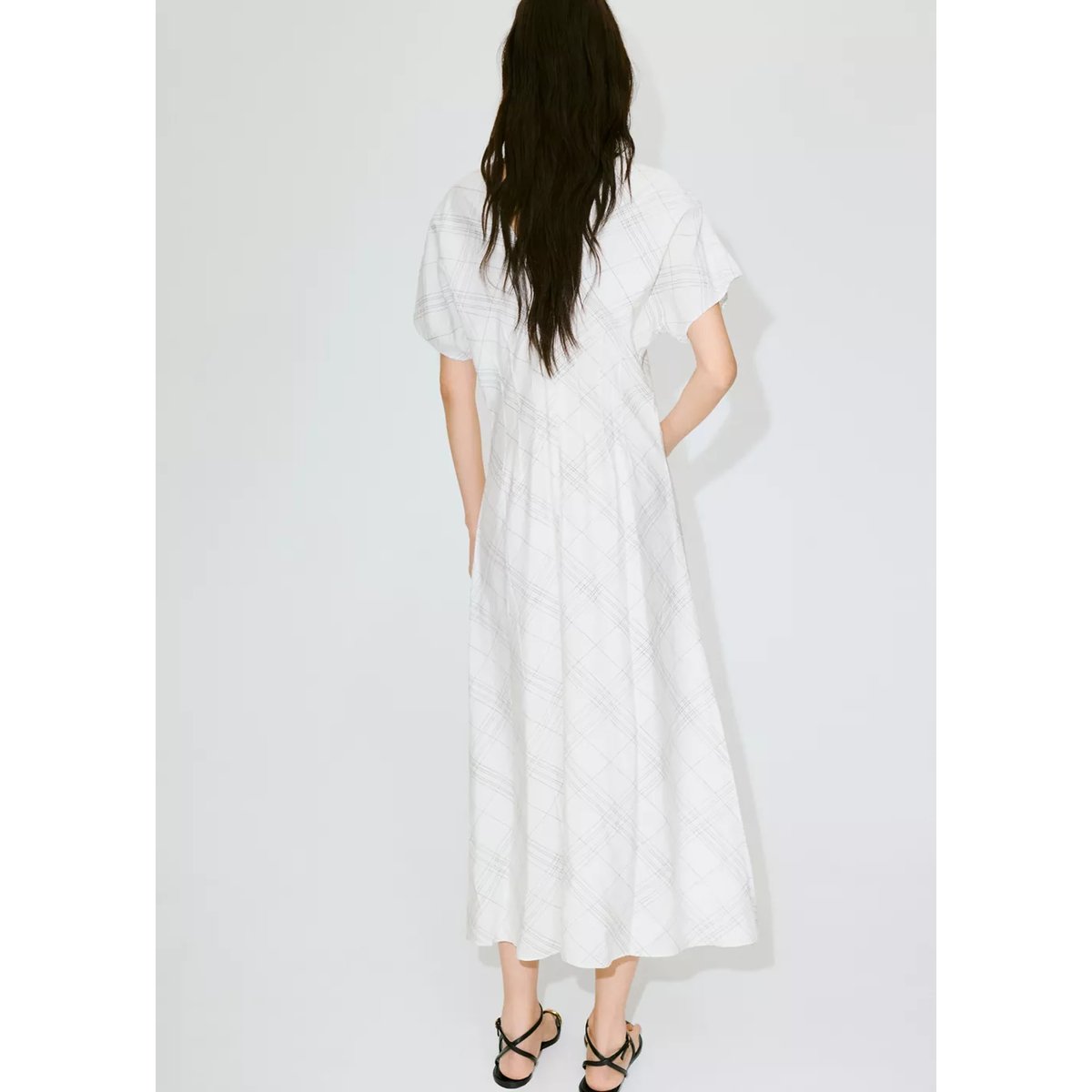 Robe à col en V froncée blanc, MANGO