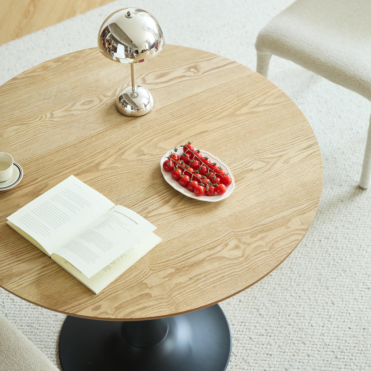 Table à manger ronde pour 4 personnes, bois et métal, SALLA bois naturel, NORDLYS