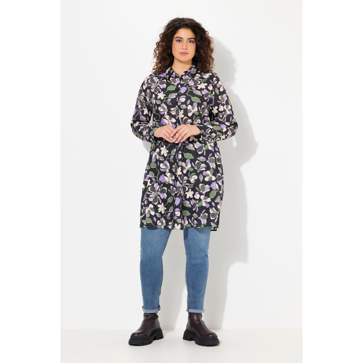 Chemisier long à fleurs noir, ULLA POPKEN