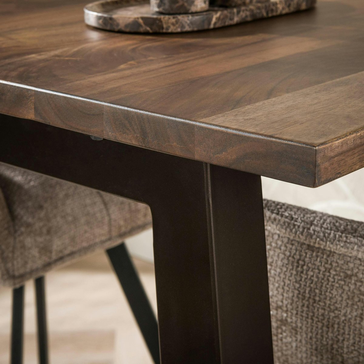 Table haute cuisine en bois d'acacia foncé 147 cm NAKO marron, PIER IMPORT
