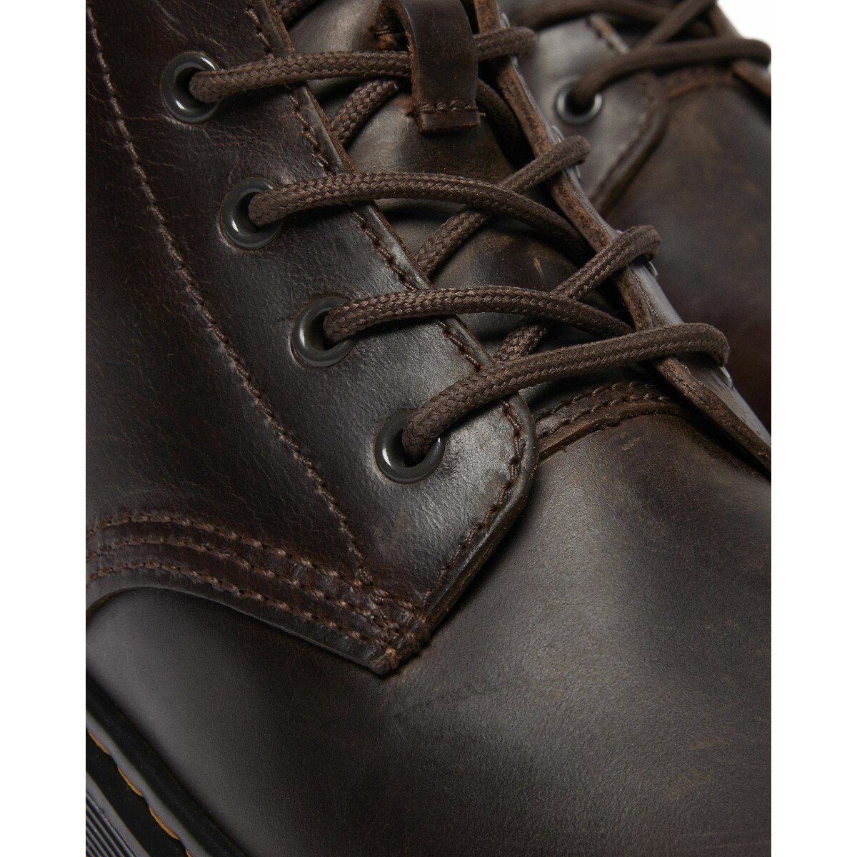 Boots Brookline Chukka en cuir Crazy Horse marron, DR. MARTENS