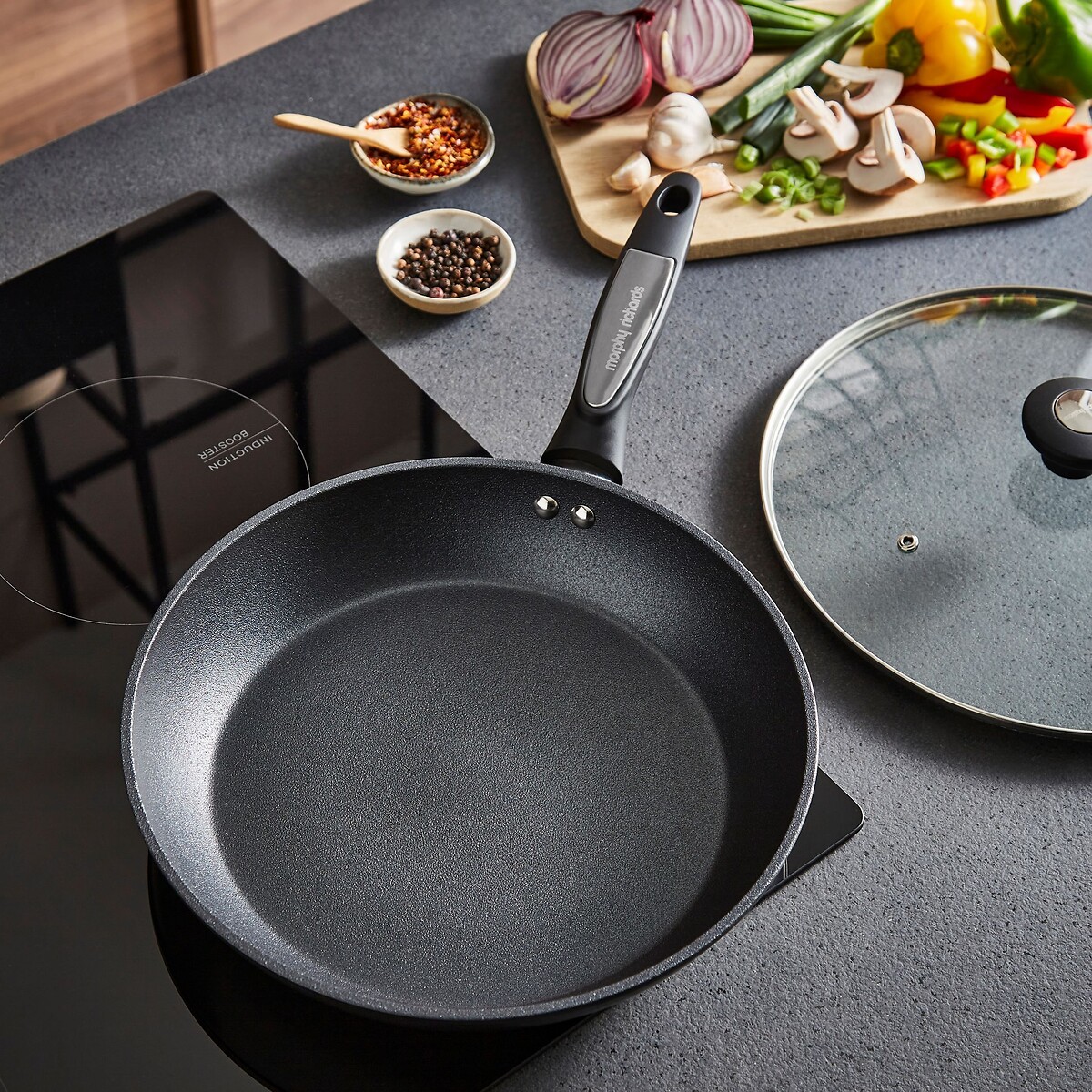 28cm Forged Aluminium Multi Pan graphite, MORPHY RICHARDS