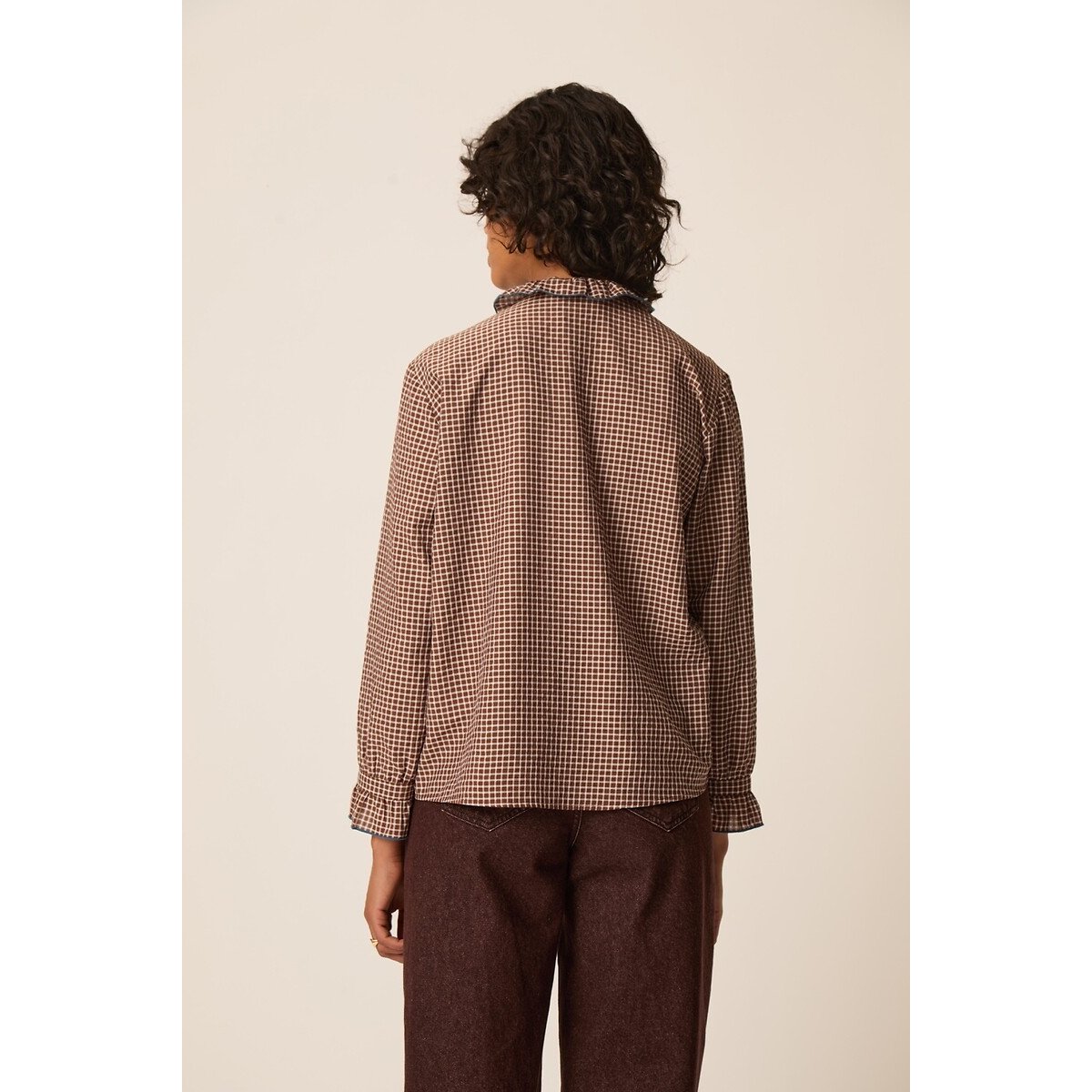 Blouse à carreaux et col montant volanté, SULLI marron, DES PETITS HAUTS