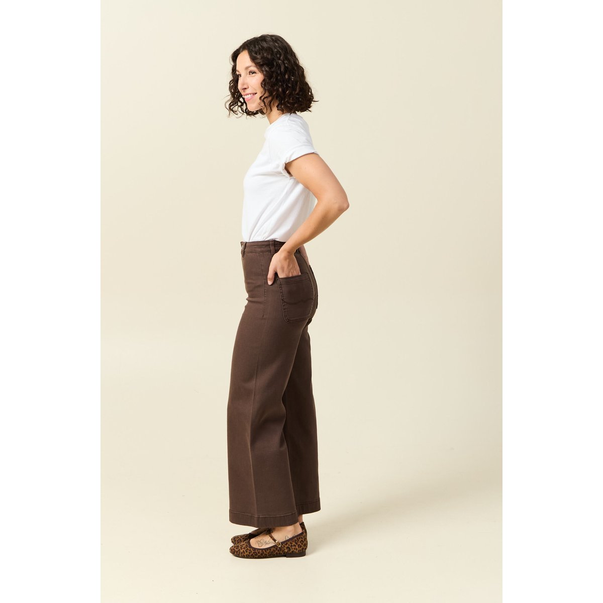 Jeans large cropped taille haute marron, BONOBO