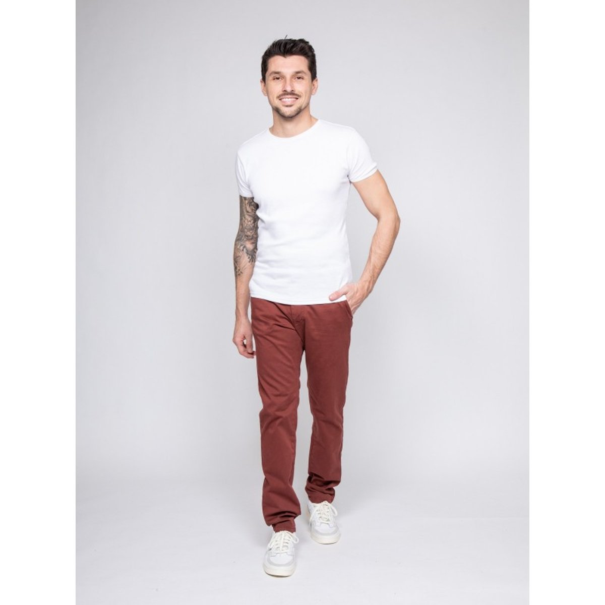 Pantalon Chino Coupe Ajustée Vaire bordeaux, RITCHIE